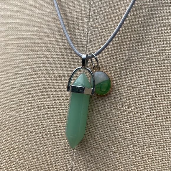 Handmade Jade Resin Dagger Crystal Amulet Necklace & Oval Enamel Charm - Picture 6 of 8
